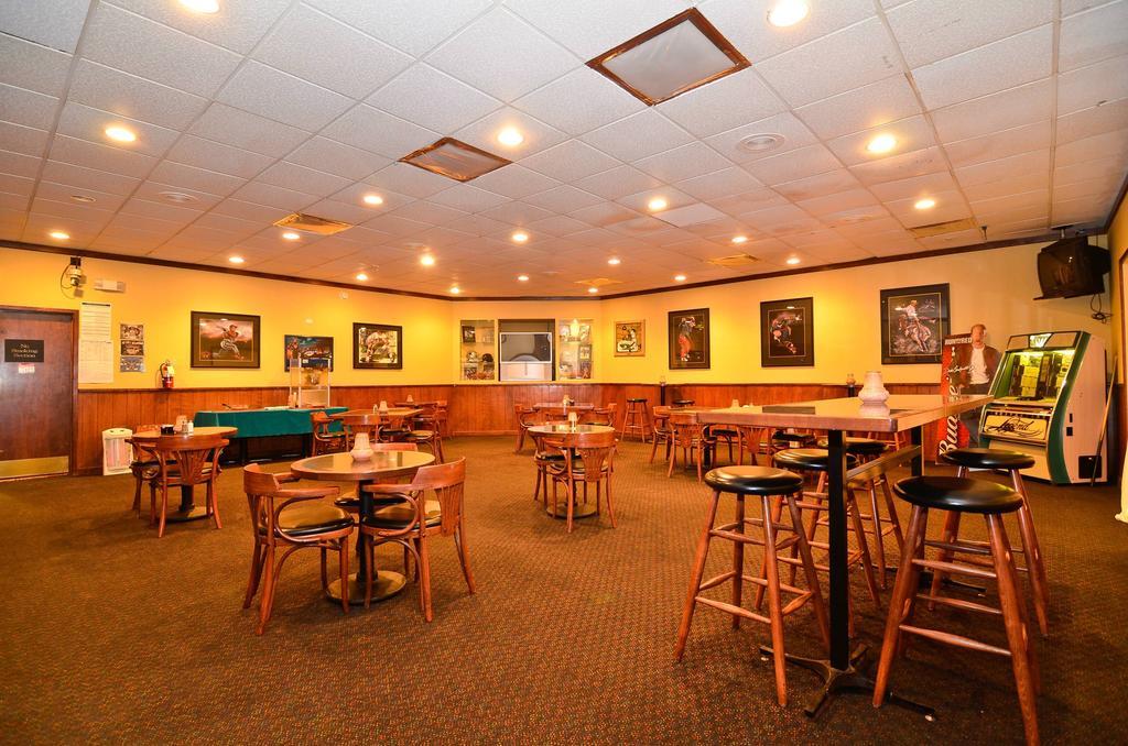 Best Western Inn & Suites Of Грантс Ресторан фото